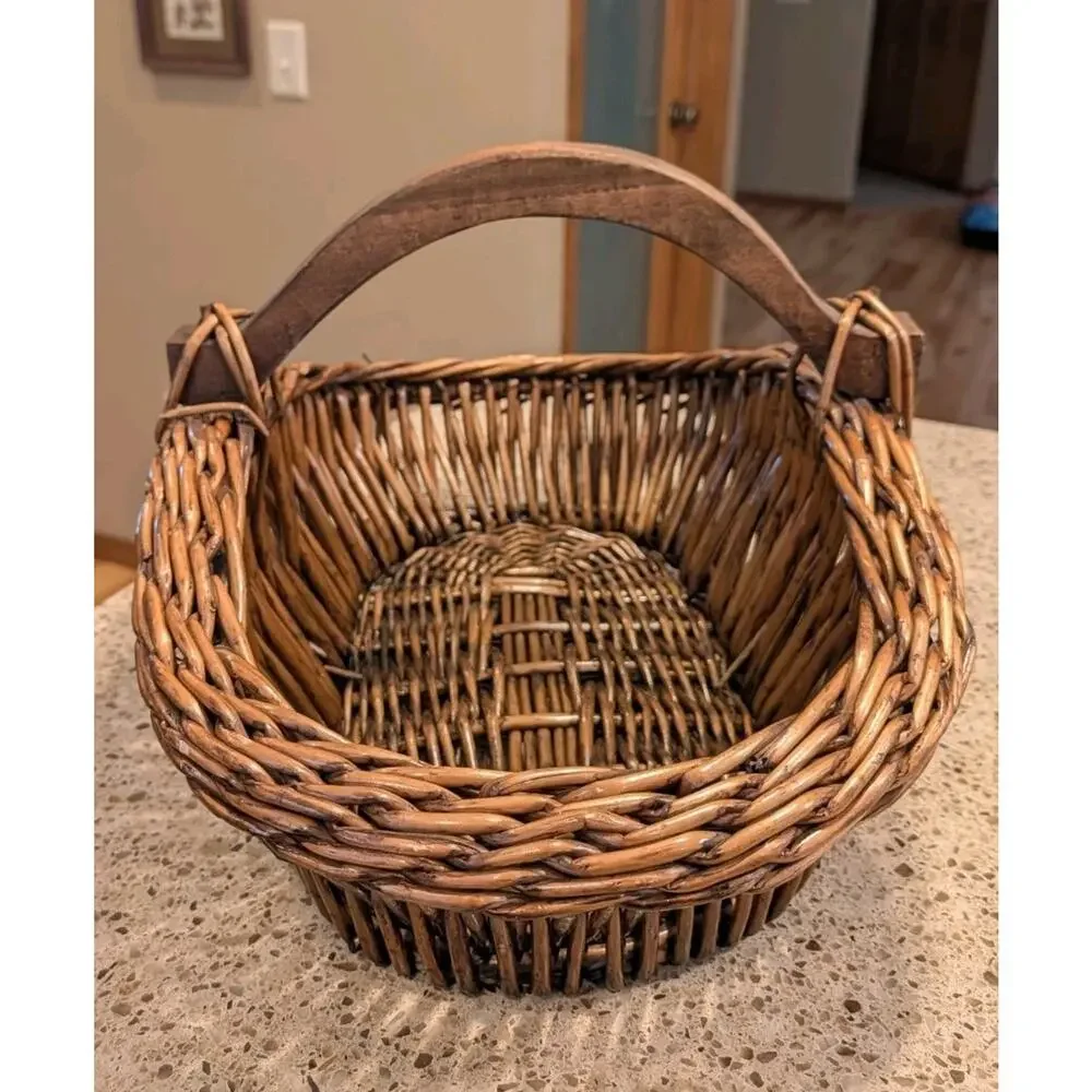 Vintage Wicker Market Basket Tote Large Oval Wood Handle Rustic Patina 21